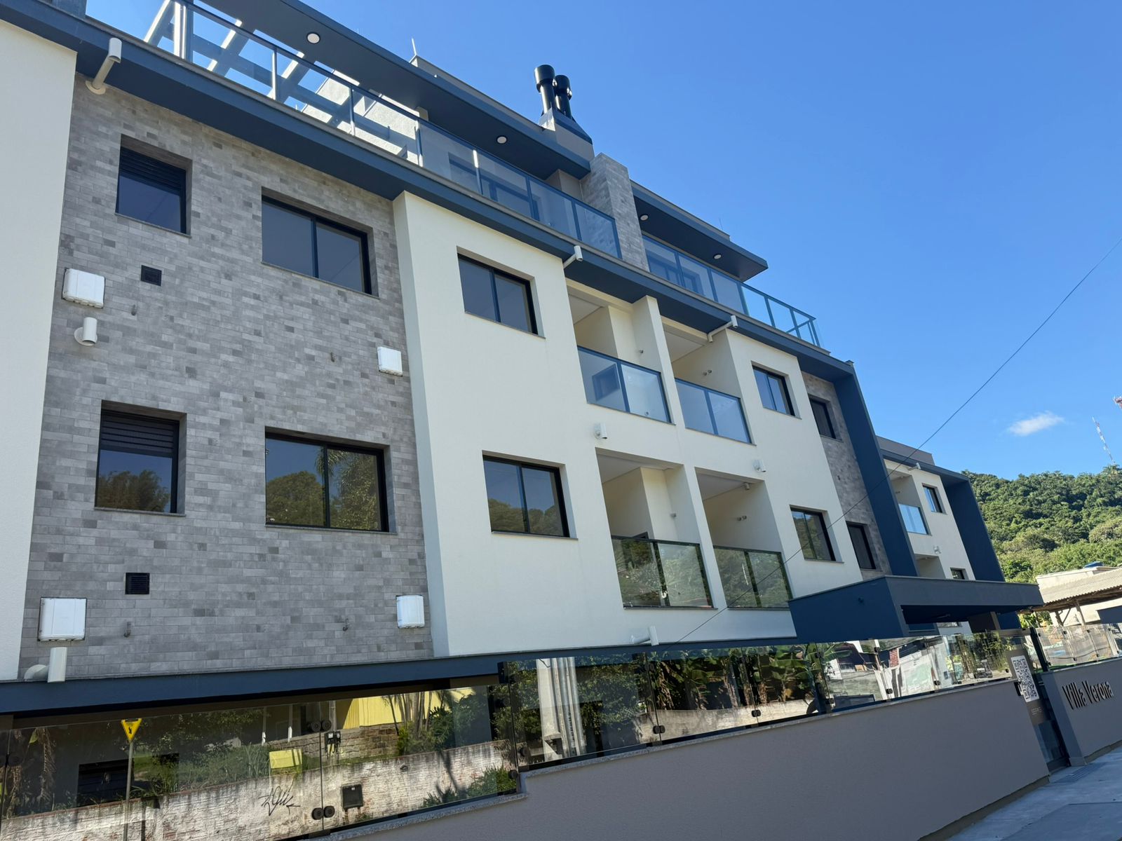 Imagem destaque do im&oacute;vel Apartamento Novo com Piscina e Academia na Cachoeira do Bom Jesus